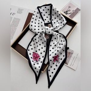 Polka Dot Scarf G12